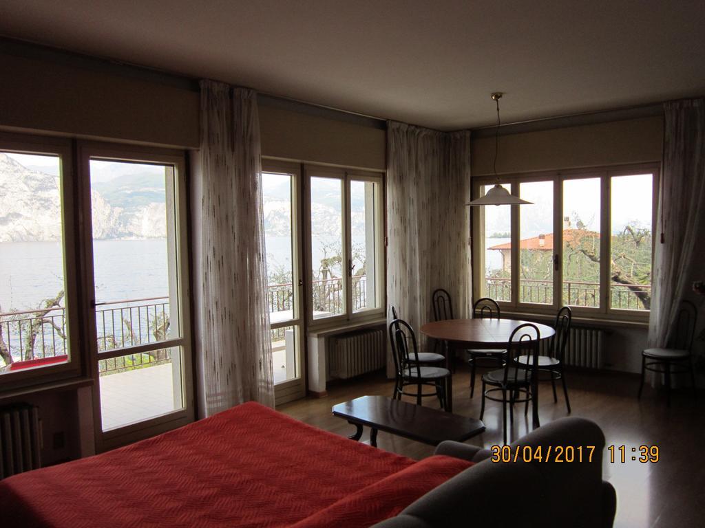 La Virgola Apartments Brenzone Extérieur photo